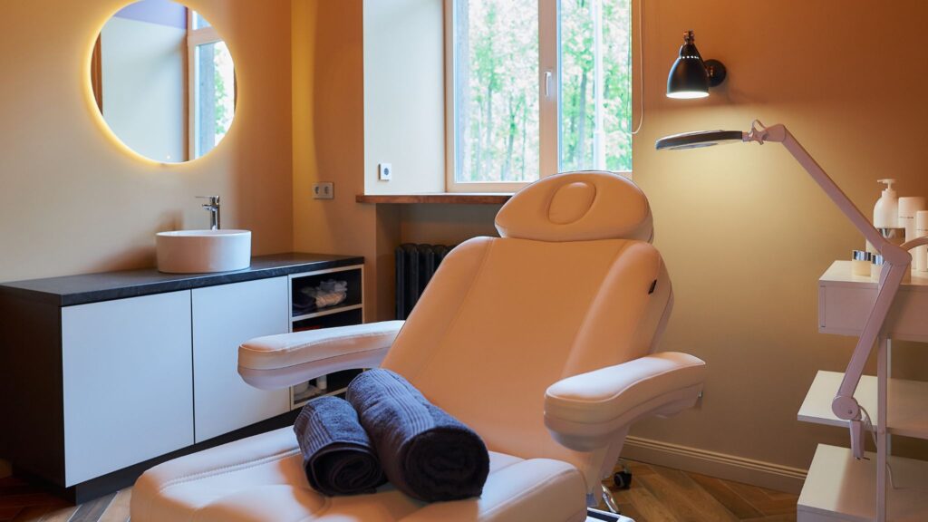Massage table cart trolley for professionals