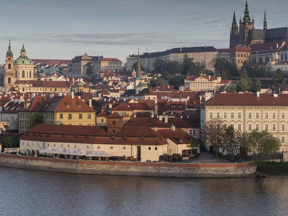 Four Seasons Hotel Prague &ndash; AVA Spa